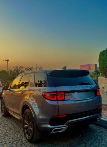 إيجار سيارة رنج روفر سبورت بالسائق 2