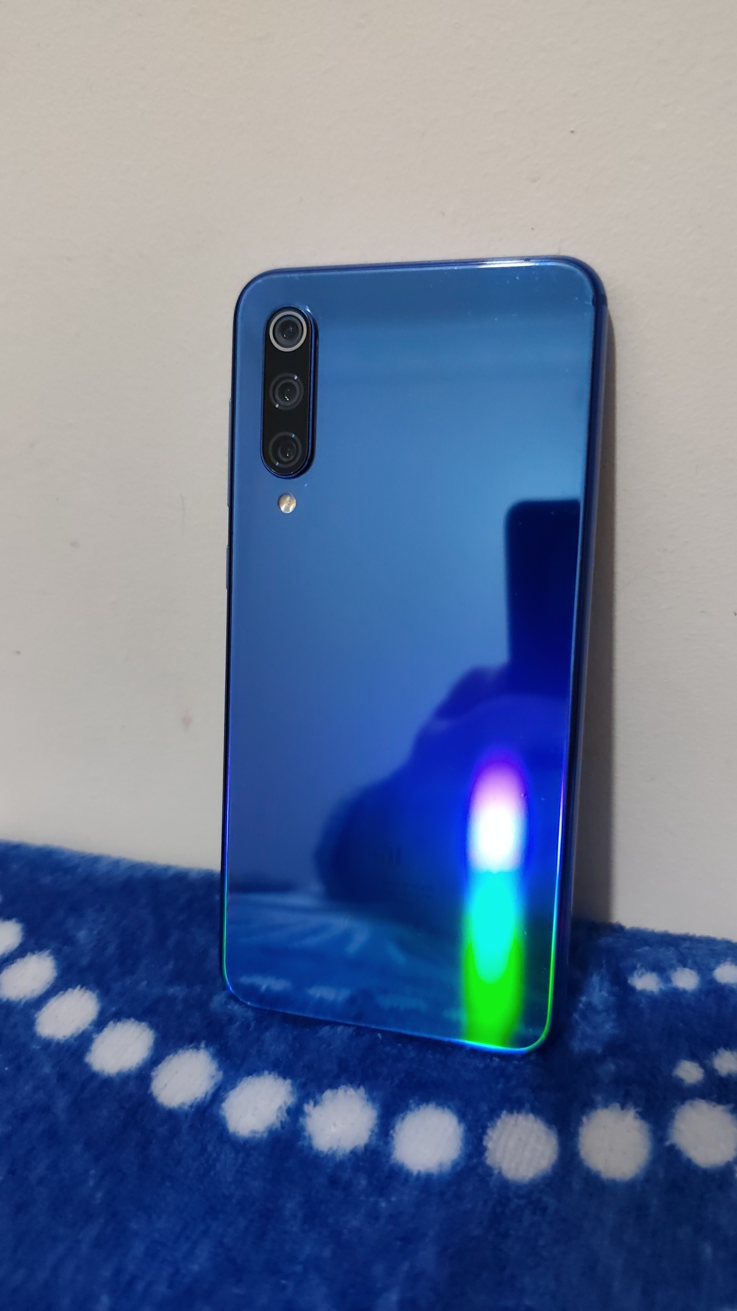 هاتف xiaomi mi 9 se