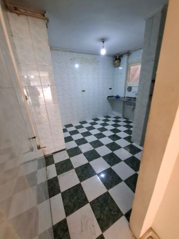 شقة مميزة للإيجار بسبورتنج 5