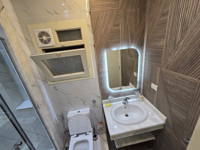 للإيجار بسبورتنج على البحر مباشرة 6