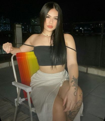 تعال نحطه سوا وتمتعه وتقطعه واسمع صوت الاهات -