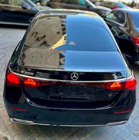 ايجار مرسيدس E200 موديل 2025 ليموزين 4