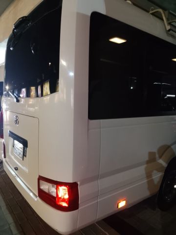 إيجار ميني باص تويوتا كوستر 21 فرداً للسفر والرحلات 2