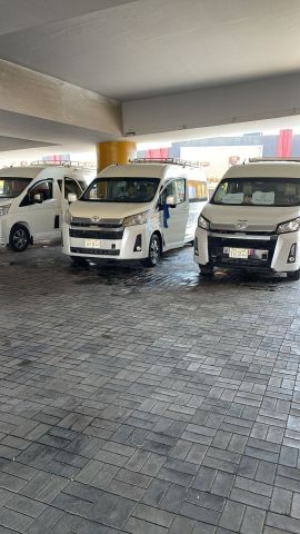 إيجار ميكروباص تويوتا هايس 14 راكباً بالسائق 2