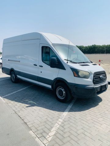 إيجار ميكروباص فورد (ترانزيت) بالسائق