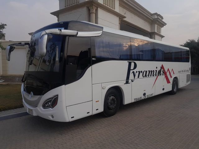 أتوبيسات 50 راكب فخمة للإيجار - لحملات الحج والعمرة والمؤتمرات وا