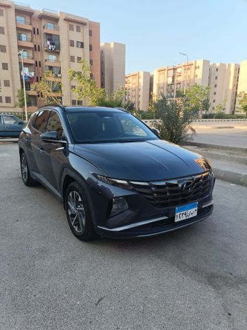 إيجار هيونداي توسان بالسائق في القاهرة