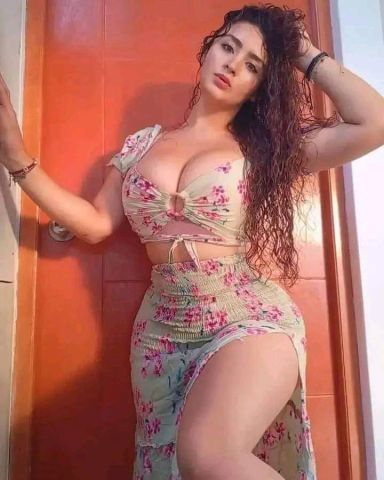 الجلسات عندي كلها متعة نار ومساج وريليش وفروعوني