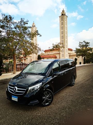 تأجير مرسيدس فيانو بالسائق للعائلات والوفود في القاهرة