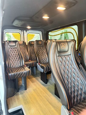 إيجار مرسيدس سبرنتر بالسائق للمجموعات. 3