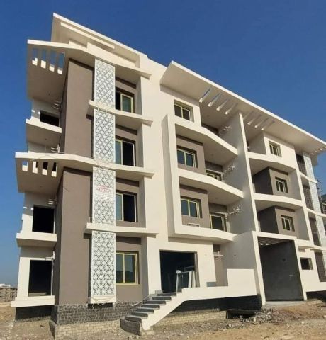 شقة للبيع 168م كمبوند الخمايل الشيخ زايد تطل على لاند سكيب