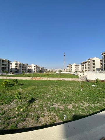 شقة للبيع 168م كمبوند الخمايل الشيخ زايد تطل على لاند سكيب 3