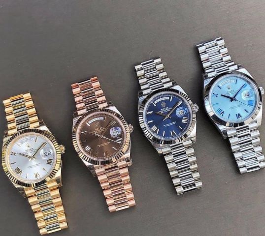 متميزون في شراء ساعات سوسريه فاخره باعلي سعر  4