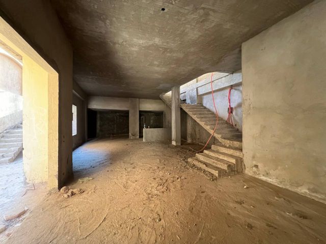 دوبلكس مميز في الشروق 2 بمساحة 360 م² نصف تشطيب 4