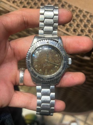 متخصصون في شراء وتقيم الساعات الرولكس 