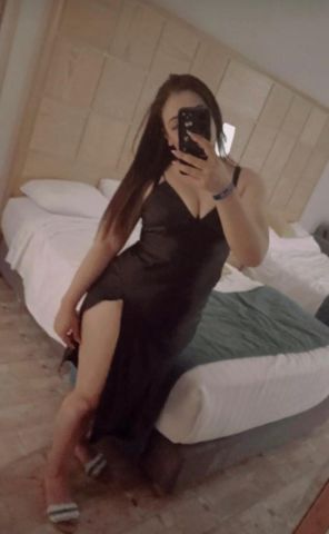 احتفل بالكريسماس مع اجمل مدربات جنسيات  2