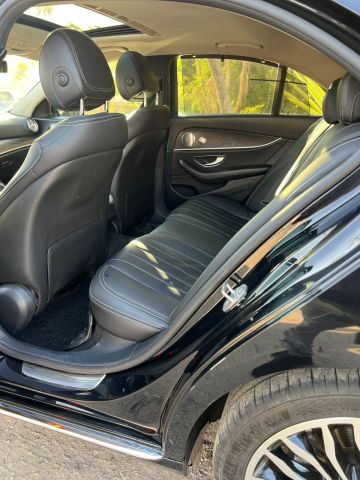 احجز الآن مرسيدس E200 بالسائق لإطلالة راقية في المطار مع خصومات 3