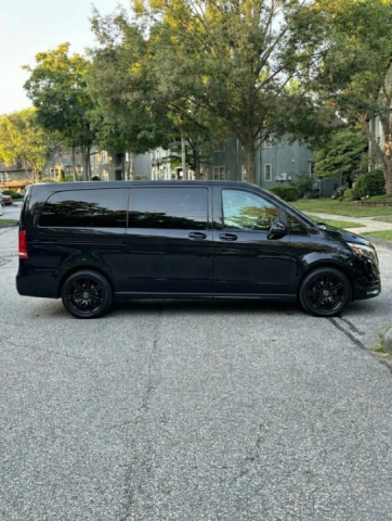 رحلة VIP بامتياز.. إيجار مرسيدس فيانو 7 راكب الفاخرة! 2