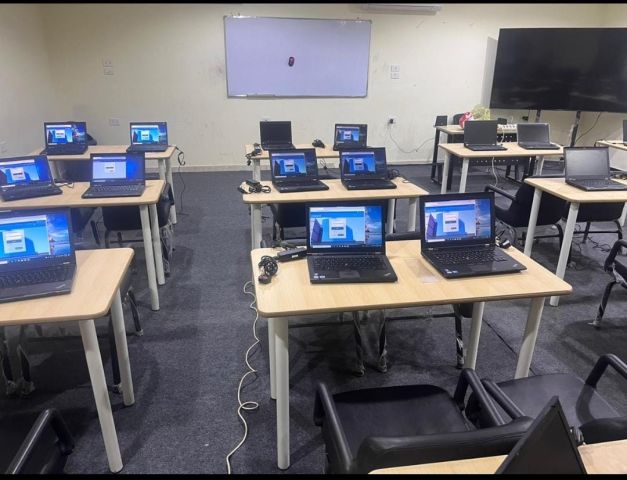 إدارة وتشغيل قاعات المؤتمرات في القاهرة والجيزة