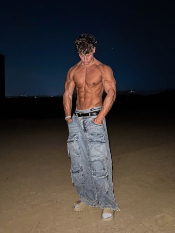 تعالي نتقابل لوحدنا ونعمل اللي نفسنا فيه مع بعض منغير كسوف 2