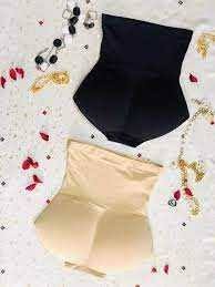 بوش اب علي شكل اندر يبرز الأرداف ويرفعها