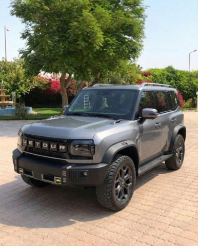 وحش الطرق الوعرة وأناقة المدينة.. إيجار جيتور T2 دفع رباعي!