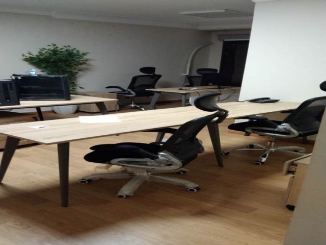 مقر إداري 300م للإيجار في شيراتون المطار موقع مميز 7