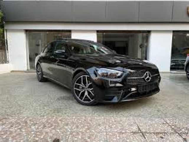 ايجار مرسيدس بدون سواق للعرب والاجانب في التجمع 01125817033