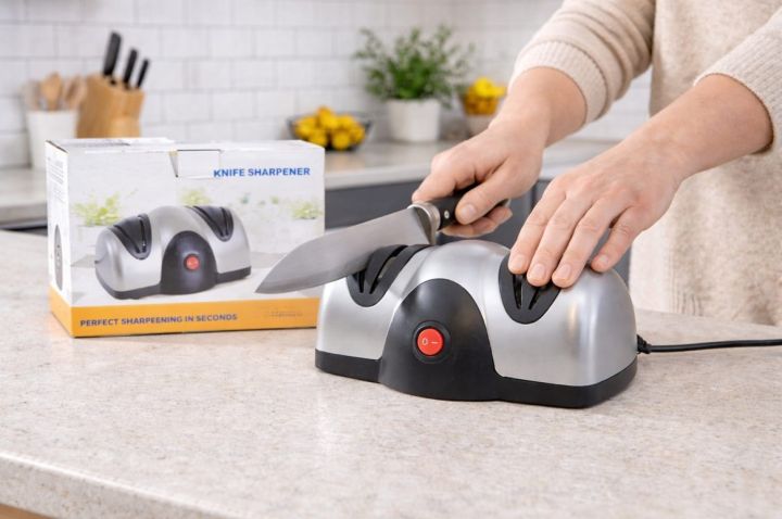 حل عملي لسكاكين المطبخ الكالحة بدون مجهود