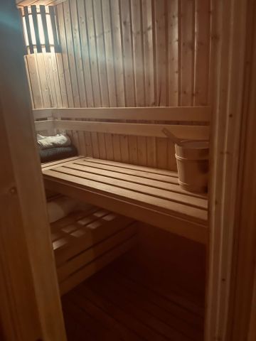 Relax with Yala Massage 4