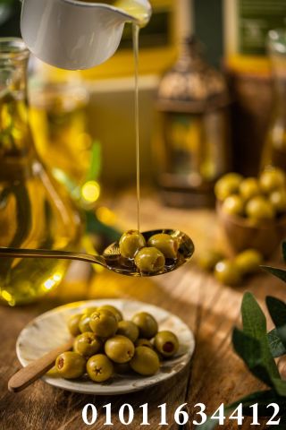 زيت زيتون طبيعي 100% طعمه يحكي01011634412