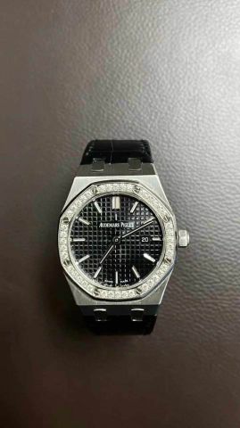 شراء ساعات سويسريه فاخره لاعلي سعر 