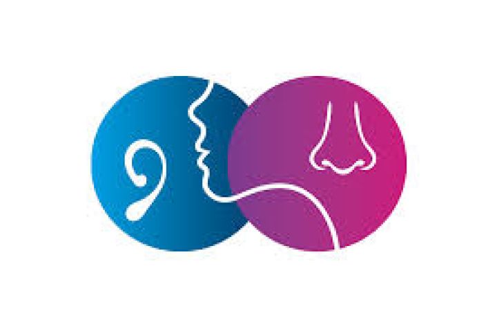 مطلوب سكرتيرة خاصة لطبيب و مرافقة في عيادة حسنة المظهر و متحررة