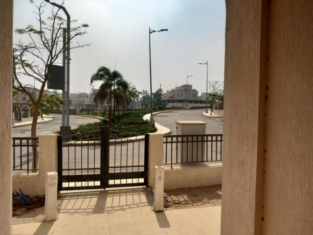 للبيع فيلا 750م في كمبوند سيليا طلعت مصطفى | العاصمة الإدارية الج 5