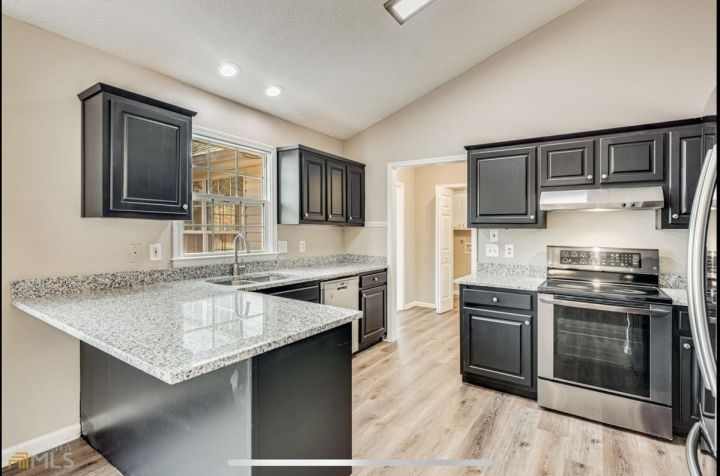 جودة عالية وعزل مثالي. اختيار مضمون لراحة بيتك.