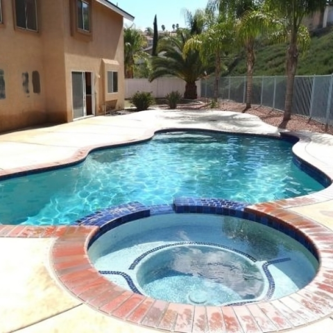 معدات شفط احترافية للمسابح ? تنظيف بدون مجهود #طيبة_بول #شفاط