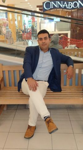 ابحث عن امرأة غنية كبيرة في السن للزواج