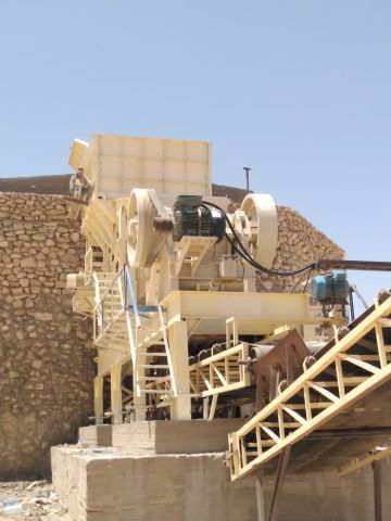 معدات والات