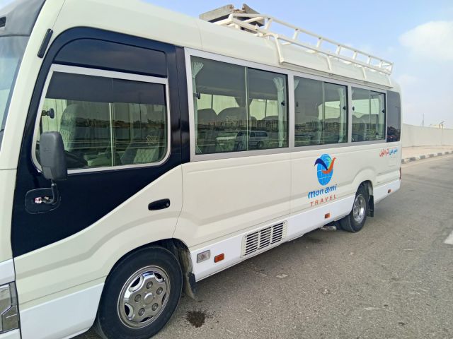 إيجار ميني باص تويوتا كوستر 21 راكب بأفضل سعر 3