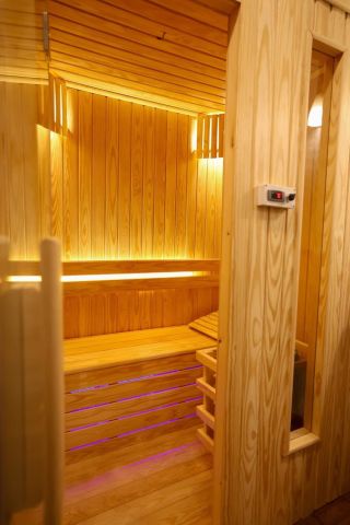 ساعة مساج واحدة… كفيلة تغيّر يومك كله 💆🏻 4