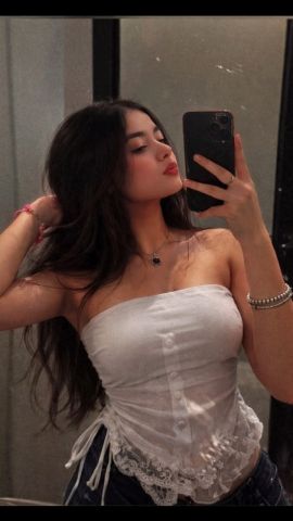 الجلسات عندي كلها متعة نار ومساج وريليش وفروعوني