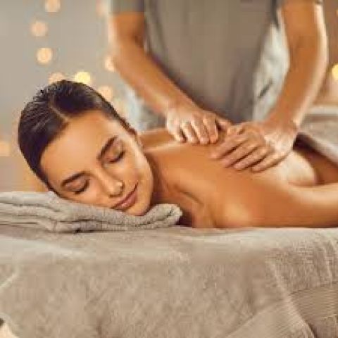 مساج بالمنزل للسيدات فقط (استرخاء برايفت)