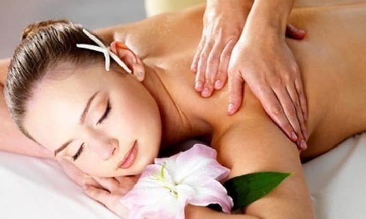 مساچ خاص للسيدات فقط، احجزي الآن