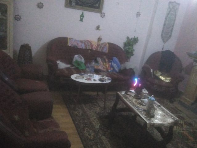 انتريه خشب زان متنجد مستعمل للبيع