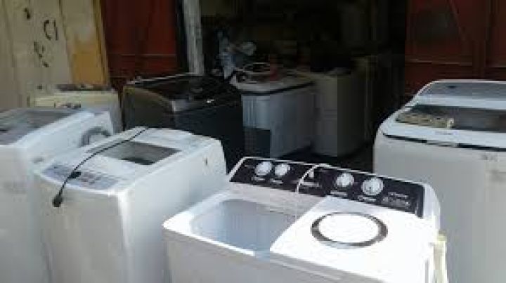 صيانة غسالات اندست  الأوتوماتيك والفوق في بلبيس 01220261030