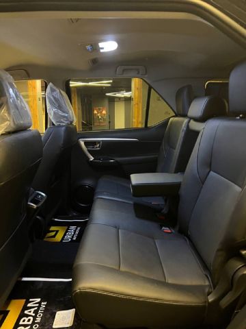 Toyota fortuner sport  4