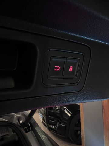 EQS 500 4MATIC 2023 زيرو – أعلى فئة مرسيدس الكهربائية 7 مقاعد