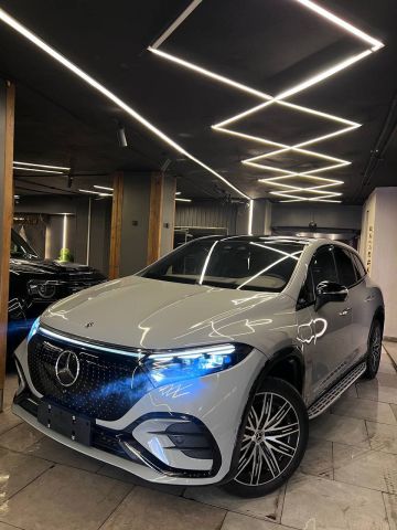 EQS 500 4MATIC 2023 زيرو – أعلى فئة مرسيدس الكهربائية 7 مقاعد 4