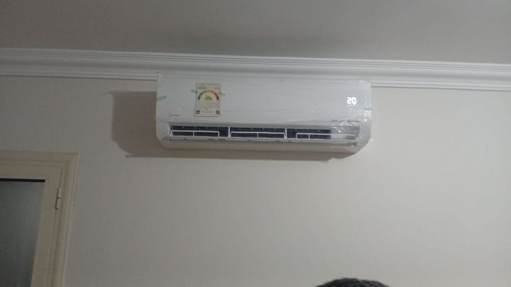 تكييف ميديا ايكو ماستر انفرتر بارد فقط 2.25 حصان