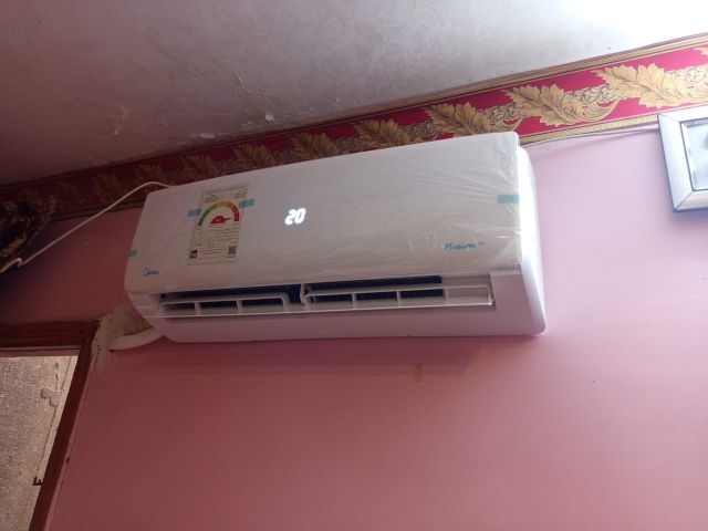 تكييف ميديا ايكو ماستر انفرتر 2.25 حصان بارد فقط